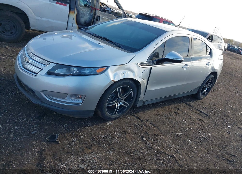 2013 CHEVROLET VOLT VIN: 1G1RB6E46DU102880