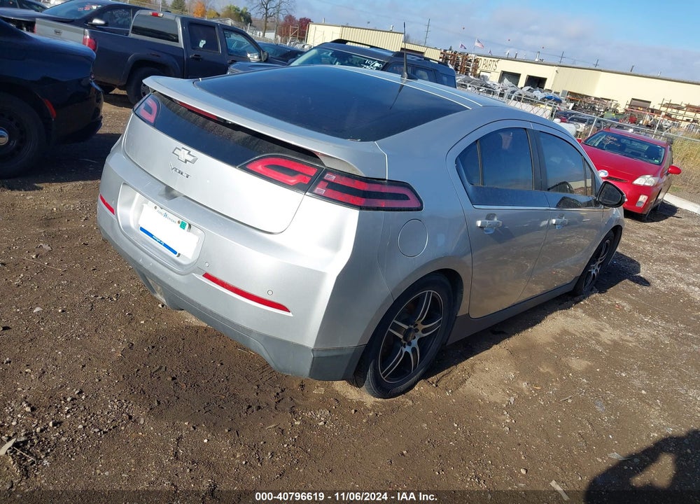 2013 CHEVROLET VOLT VIN: 1G1RB6E46DU102880