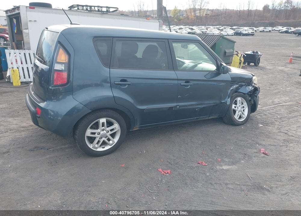 2011 KIA SOUL VIN: KNDJT2A22B7307140