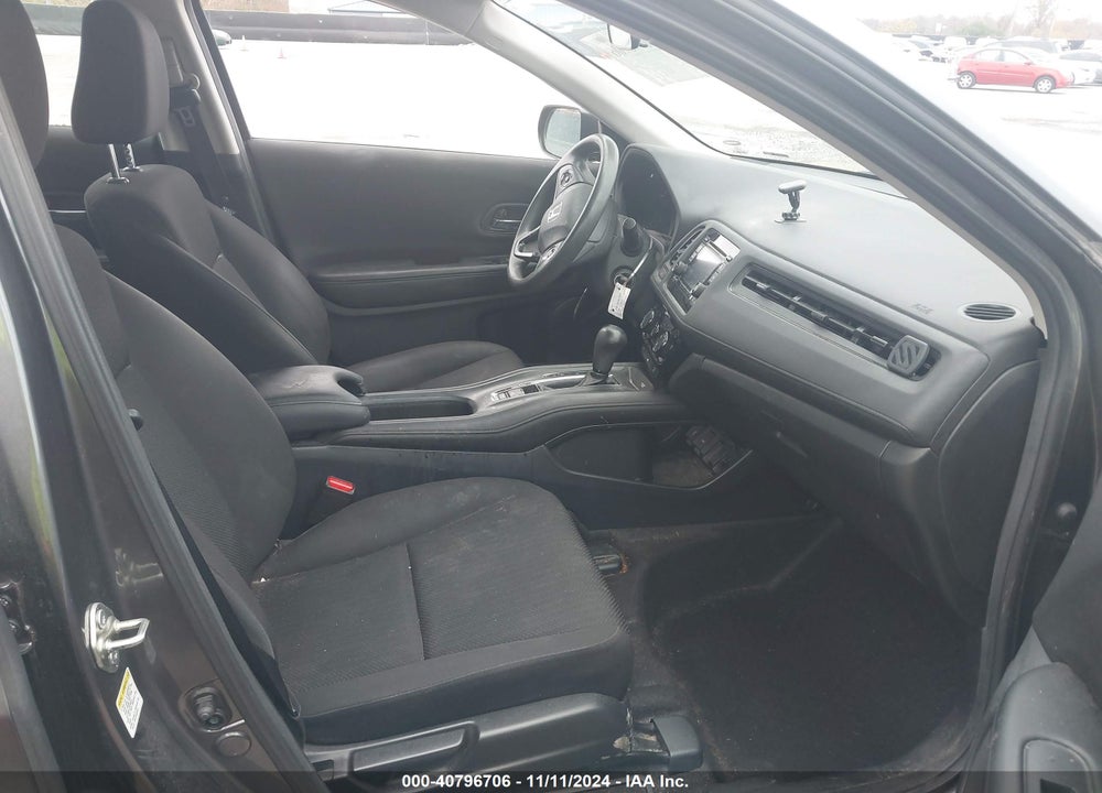 2016 HONDA HR-V LX VIN: 3CZRU5H33GM746631