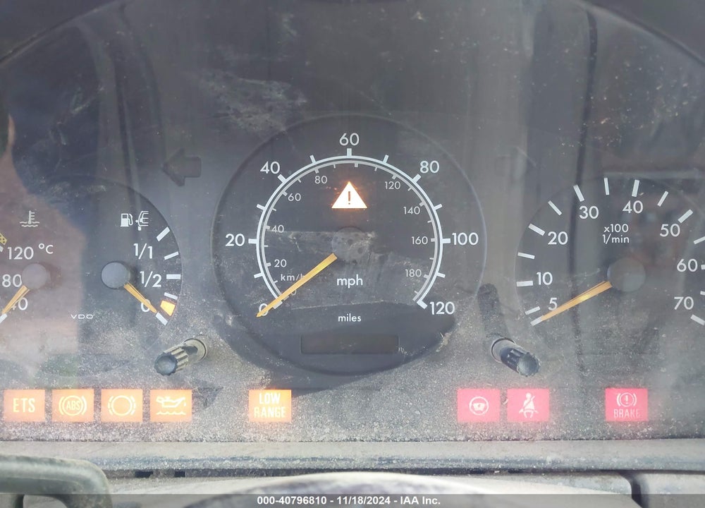 1998 MERCEDES-BENZ ML 320 CLASSIC VIN: 4JGAB54E8WA029262