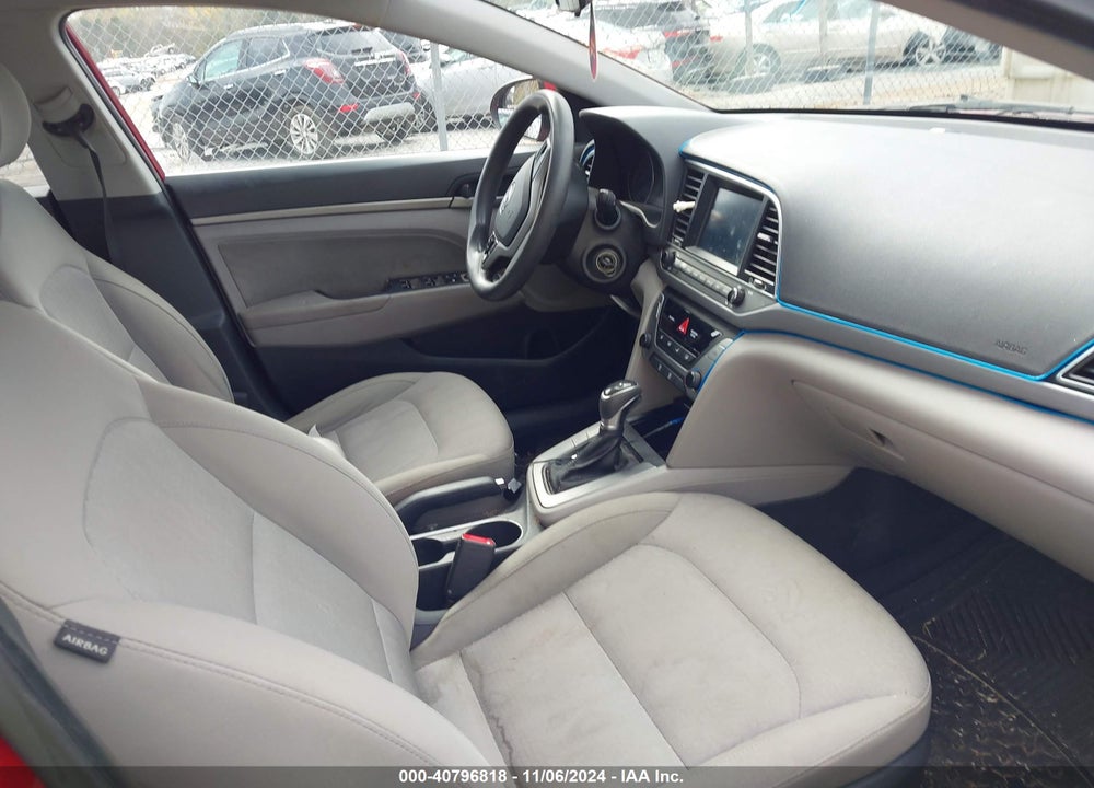 2017 HYUNDAI ELANTRA SE VIN: KMHD84LF4HU172582