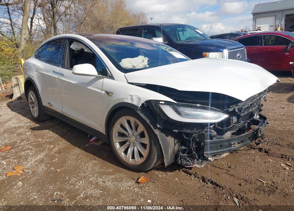 2020 TESLA MODEL X LONG RANGE DUAL MOTOR ALL-WHEEL DRIVE/LONG RANGE PLUS DUAL MOTOR ALL-WHEEL DRIVE VIN: 5YJXCAE25LF300161