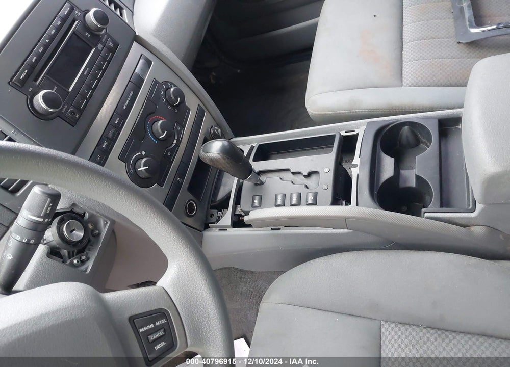 2005 JEEP GRAND CHEROKEE LAREDO VIN: 1J4GR48K75C652745