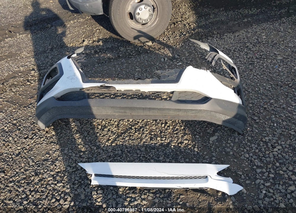 2018 HYUNDAI KONA SE VIN: KM8K1CAA3JU094976