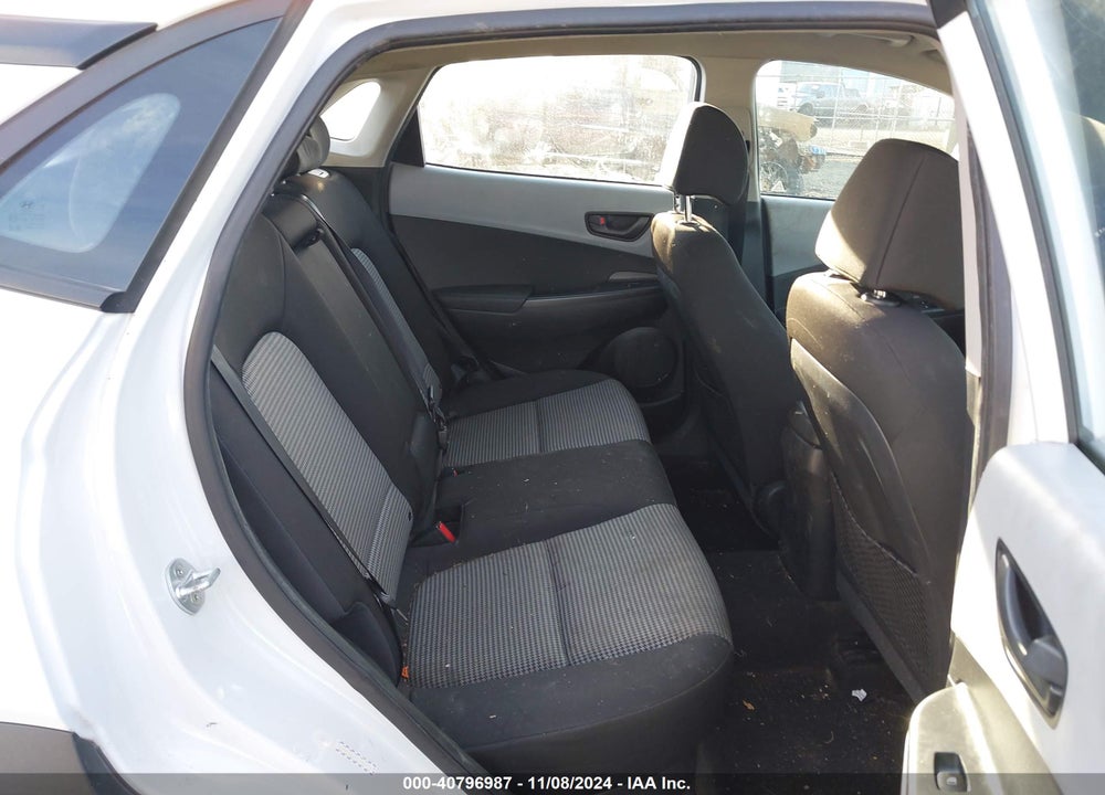 2018 HYUNDAI KONA SE VIN: KM8K1CAA3JU094976