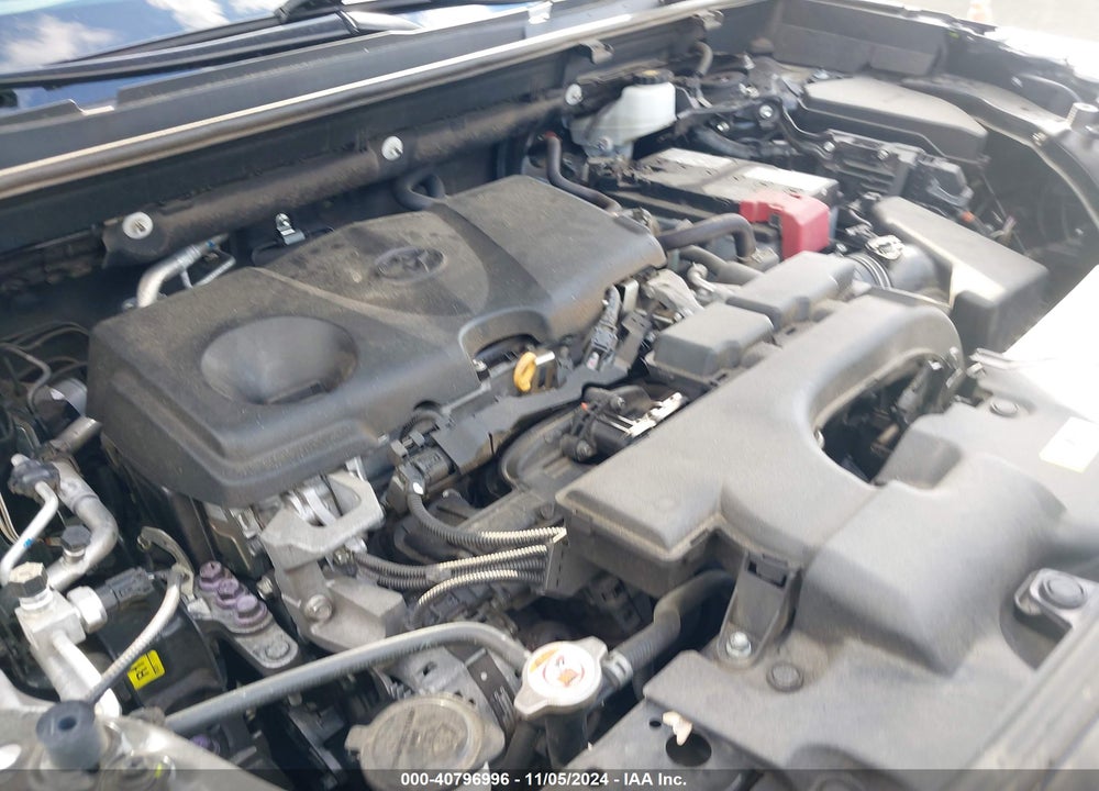 2021 TOYOTA RAV4 XLE VIN: 2T3P1RFV4MW186923
