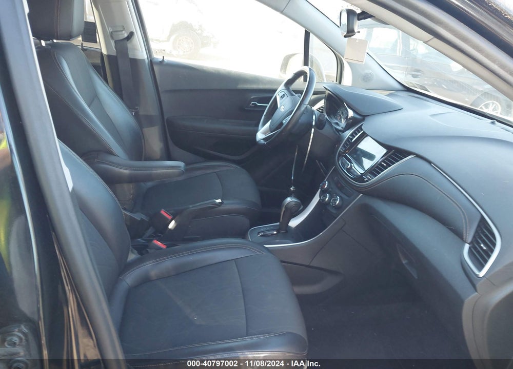 2019 CHEVROLET TRAX LT VIN: 3GNCJPSB8KL219884