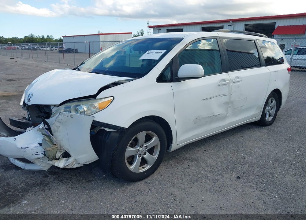 2011 TOYOTA SIENNA LE V6 VIN: 5TDKK3DC9BS127399