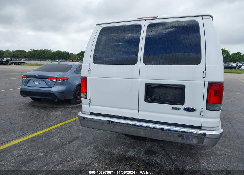 2013 FORD E-350 SUPER DUTY XLT VIN: 1FBSS3BL1DDA97353