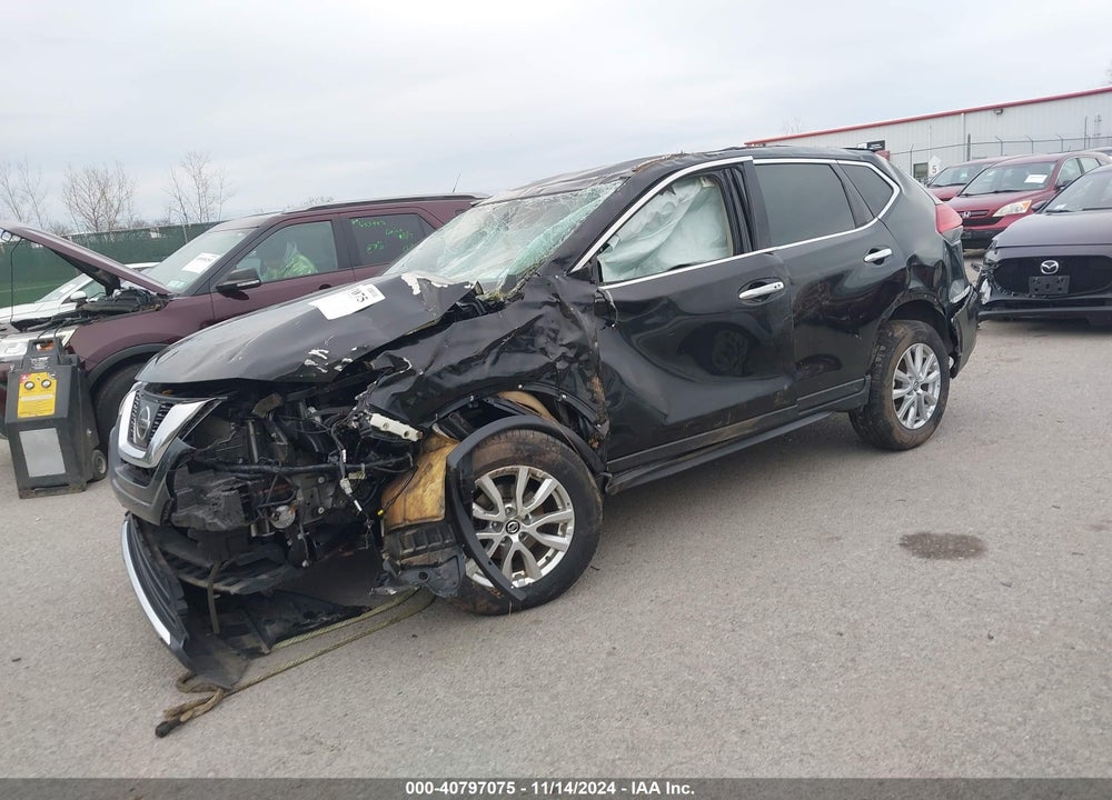2017 NISSAN ROGUE SV VIN: KNMAT2MV2HP612023