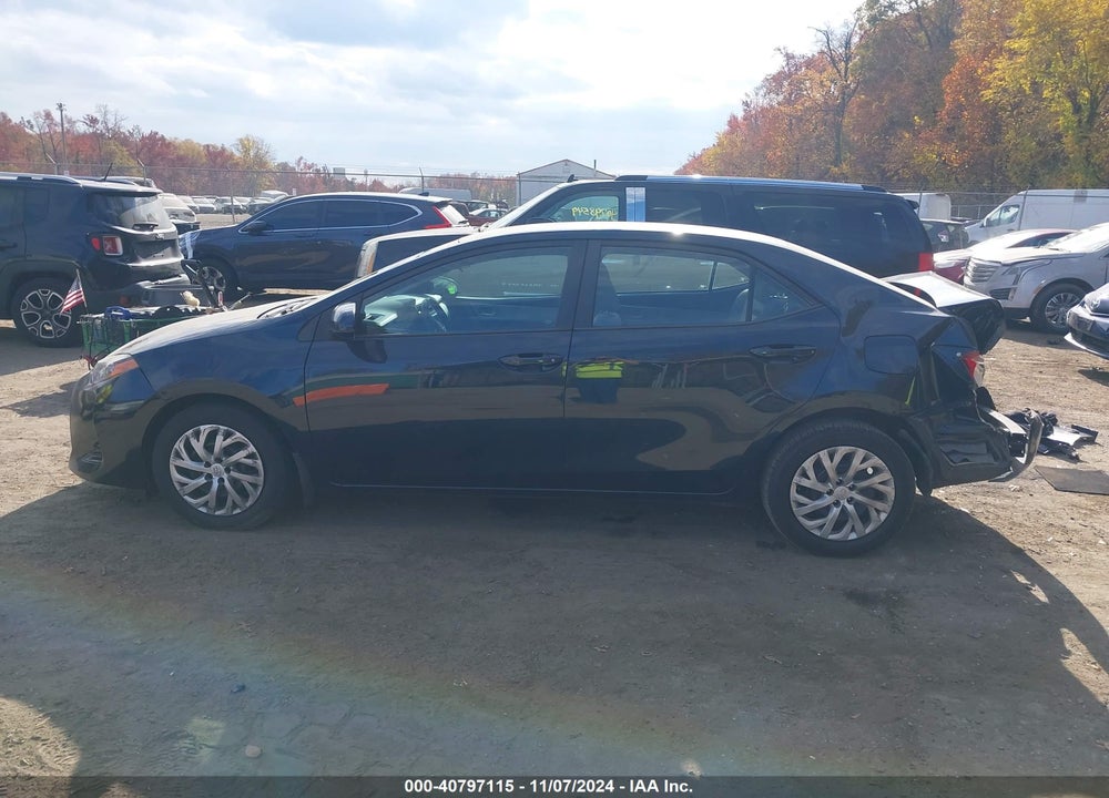 2017 TOYOTA COROLLA LE VIN: 2T1BURHE3HC909577