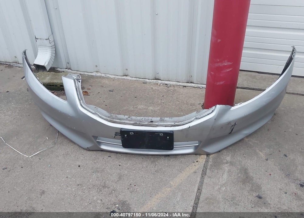 2011 HONDA ACCORD 2.4 LX VIN: 1HGCP2F30BA075897