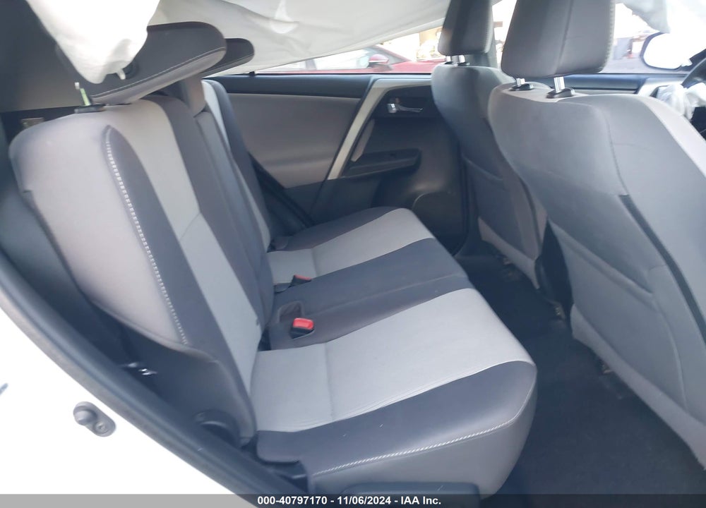 2014 TOYOTA RAV4 XLE VIN: 2T3WFREV4EW107198