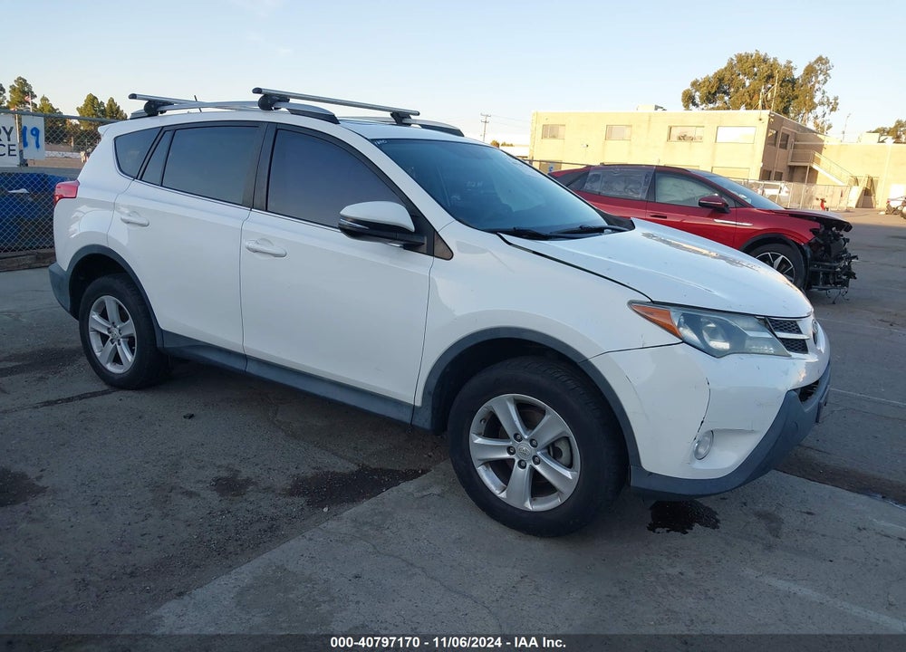 2014 TOYOTA RAV4 XLE VIN: 2T3WFREV4EW107198