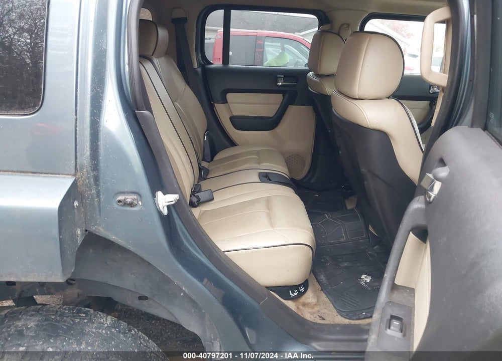 2006 HUMMER H3 SUV VIN: 5GTDN136368215030
