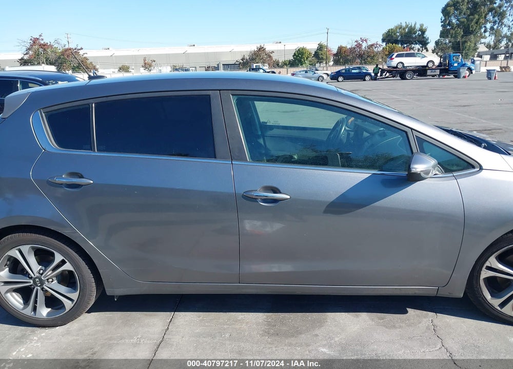2016 KIA FORTE EX VIN: KNAFX5A88G5605286
