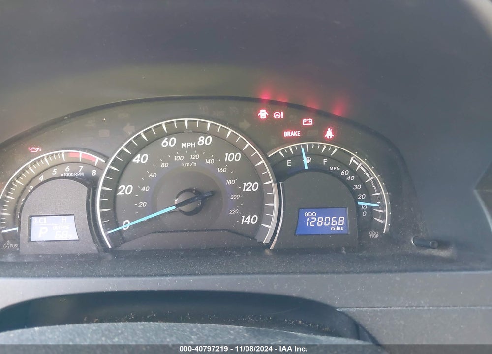 2012 TOYOTA CAMRY XLE VIN: 4T4BF1FK2CR220132