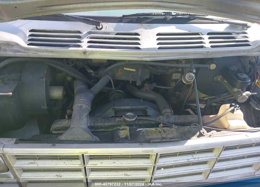 1988 DODGE RAM VAN B150 VIN: 2B7FB13X8JK162607