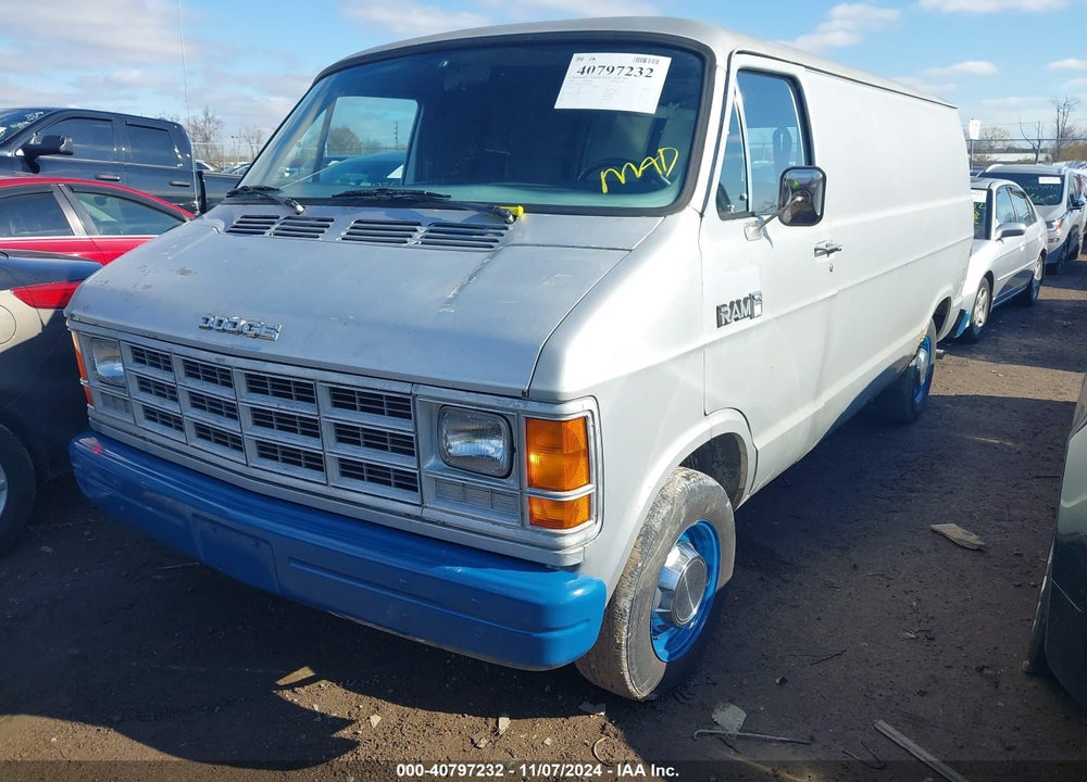 1988 DODGE RAM VAN B150 VIN: 2B7FB13X8JK162607
