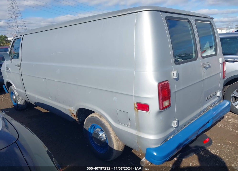 1988 DODGE RAM VAN B150 VIN: 2B7FB13X8JK162607