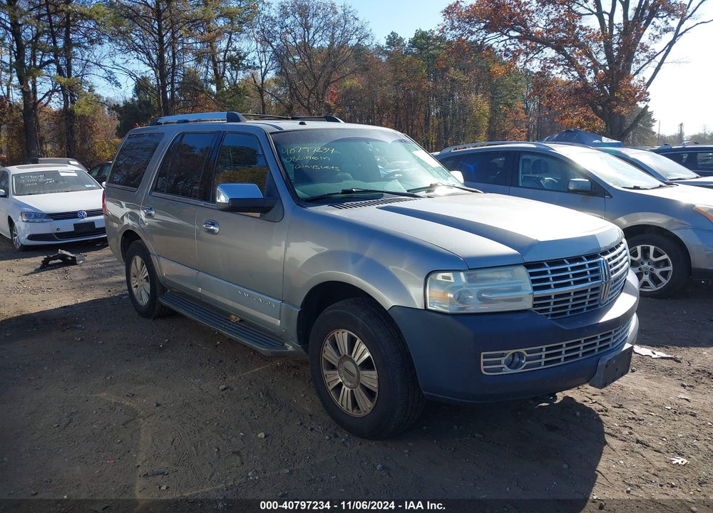 2008 LINCOLN NAVIGATOR VIN: 5LMFU285X8LJ06520