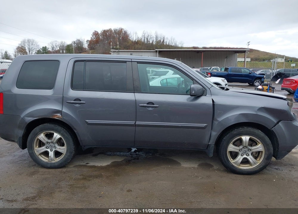 2015 HONDA PILOT EX-L VIN: 5FNYF4H55FB035085