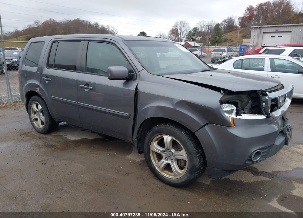 2015 HONDA PILOT EX-L VIN: 5FNYF4H55FB035085