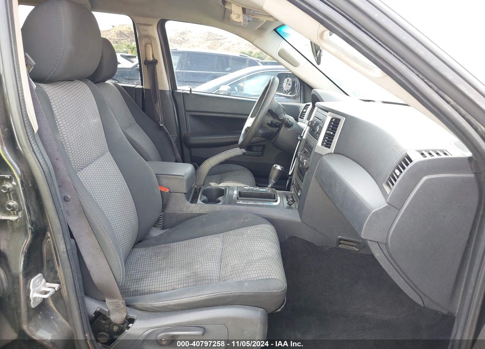 2008 JEEP GRAND CHEROKEE LAREDO VIN: 1J8GS48K28C121704