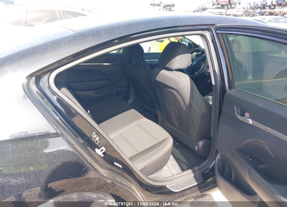 2019 HYUNDAI ELANTRA SE VIN: KMHD74LF0KU869709