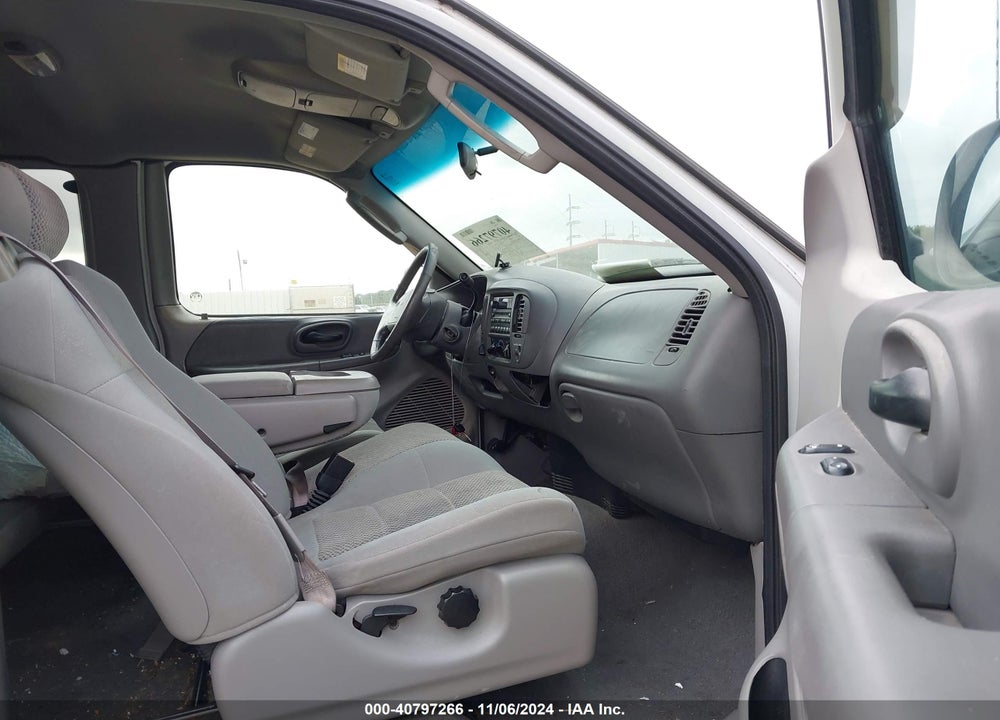 2002 FORD F-150 LARIAT/XL/XLT VIN: 1FTRX18L22NB44923