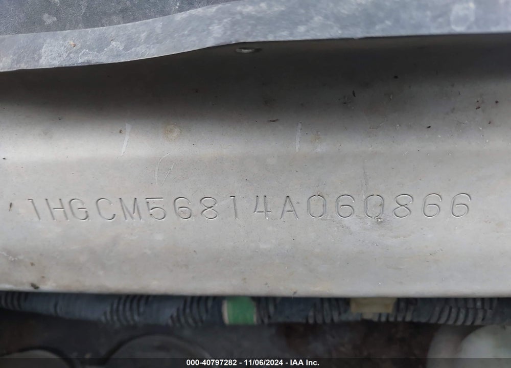 2004 HONDA ACCORD 2.4 EX VIN: 1HGCM56814A060866