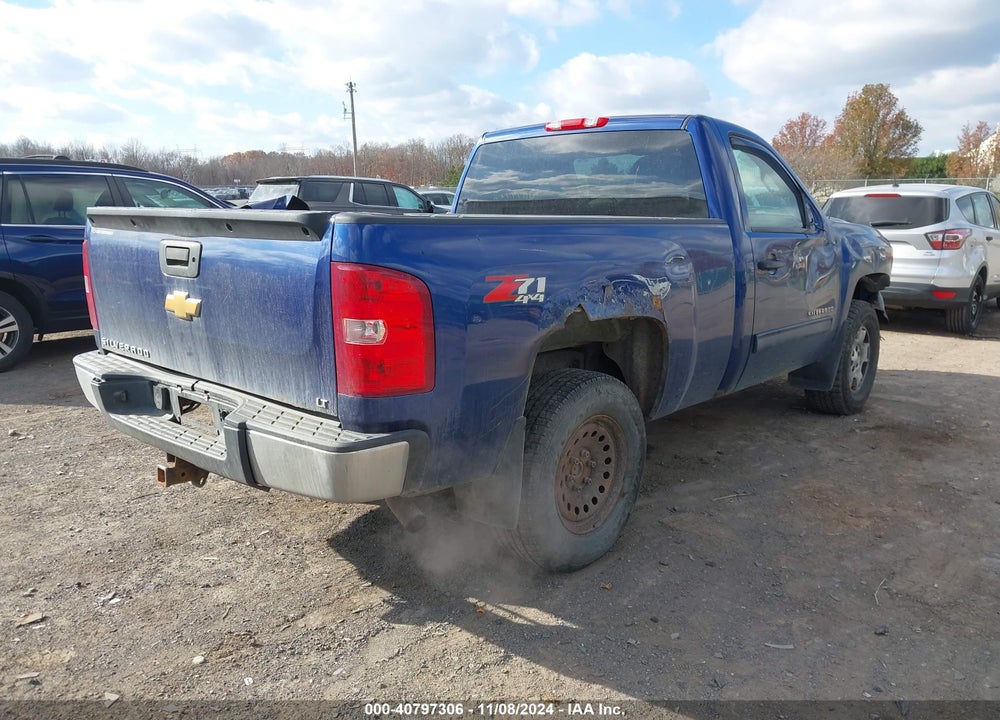 2013 CHEVROLET SILVERADO 1500 LT VIN: 1GCNKSE09DZ221019