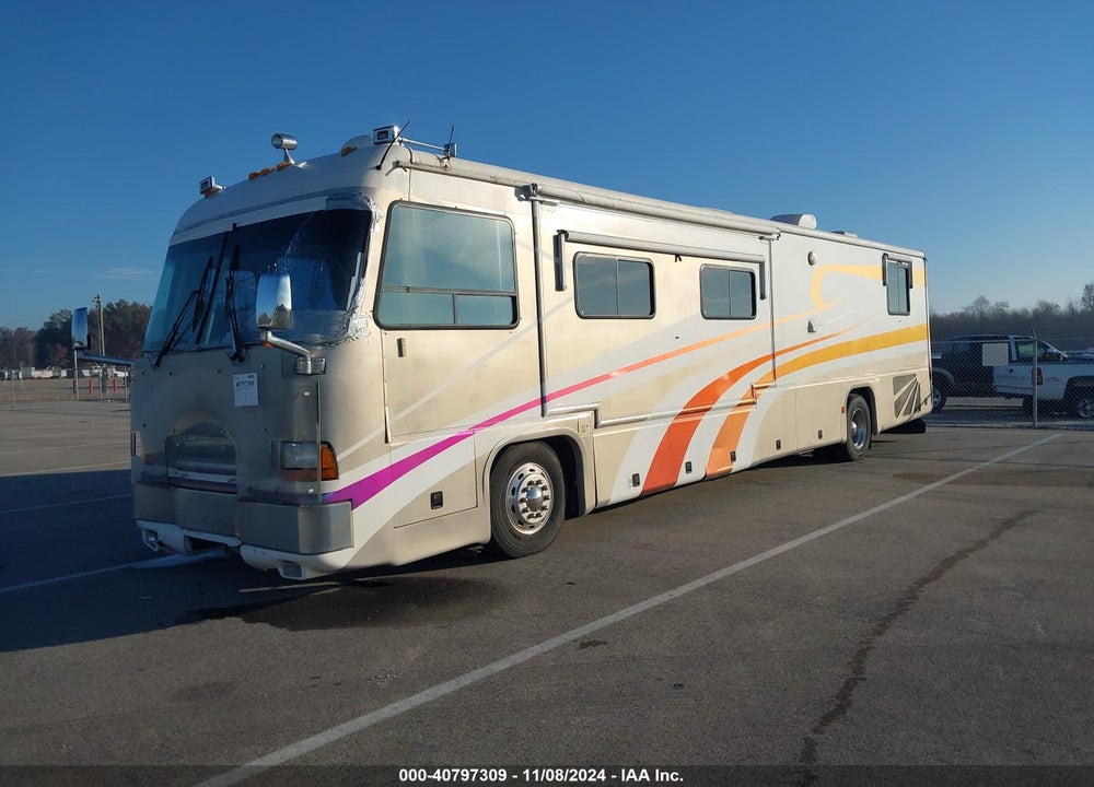 2000 FREIGHTLINER CHASSIS VCL VIN: 4UZ6LMEBXYCG91923