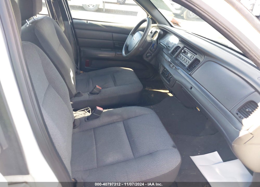 2005 FORD CROWN VICTORIA POLICE VIN: 2FAFP71W05X119182