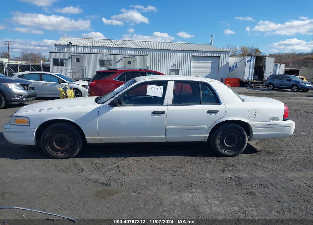 2005 FORD CROWN VICTORIA POLICE VIN: 2FAFP71W05X119182