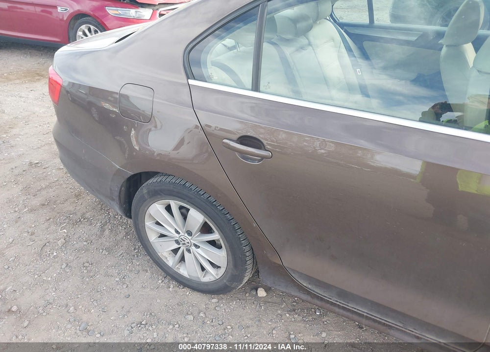 2015 VOLKSWAGEN JETTA 1.8T SE VIN: 3VWD07AJ3FM230619