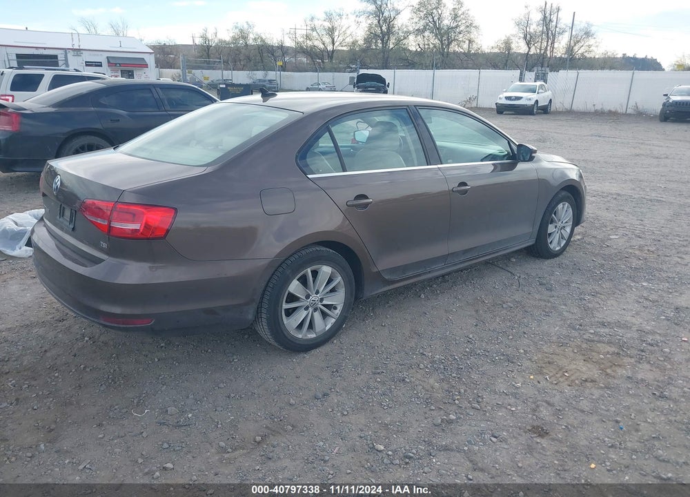 2015 VOLKSWAGEN JETTA 1.8T SE VIN: 3VWD07AJ3FM230619