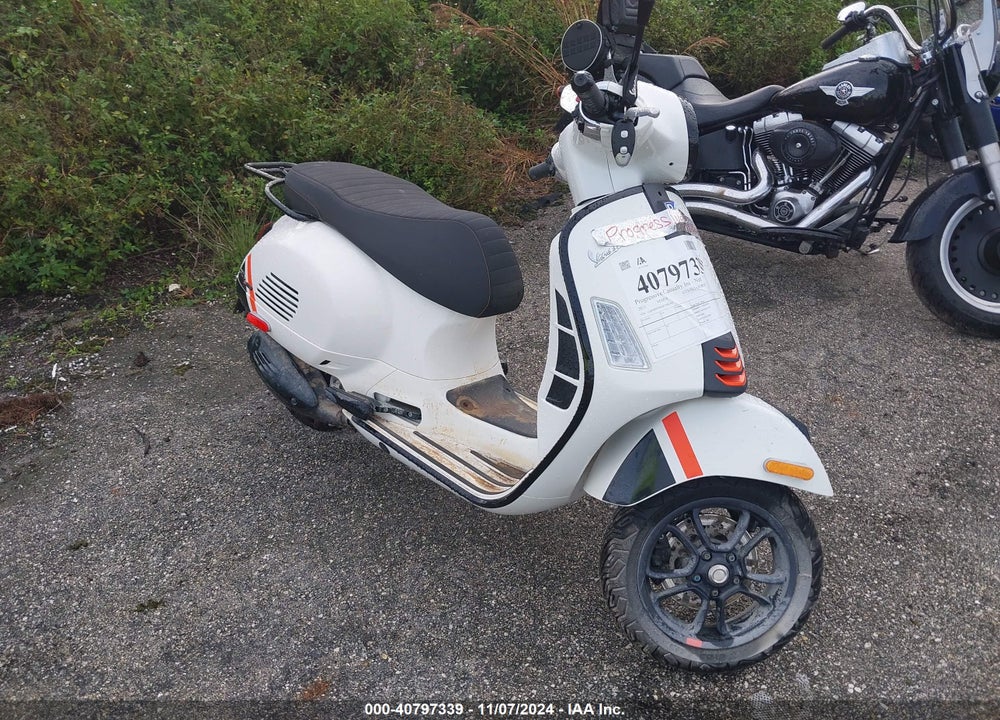 2023 VESPA GTS/SEI GIORNI 300 VIN: ZAPMD39M5P5200140