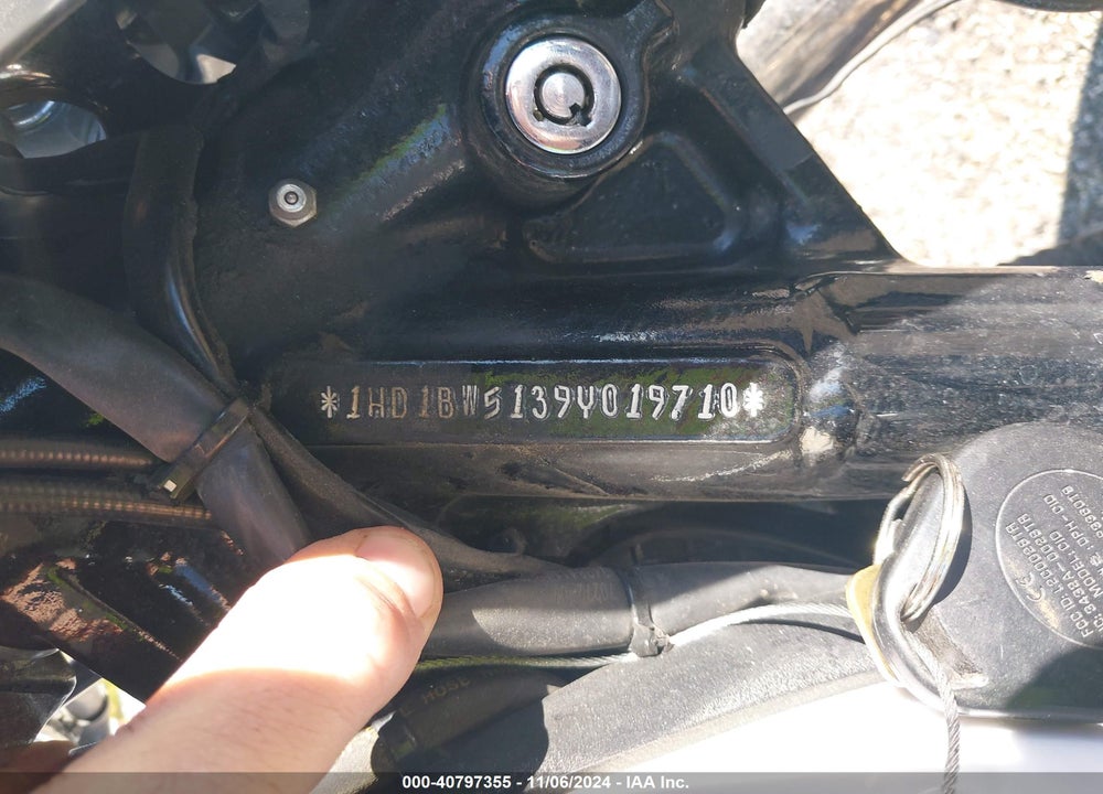 2009 HARLEY-DAVIDSON FLSTC VIN: 1HD1BW5139Y019710