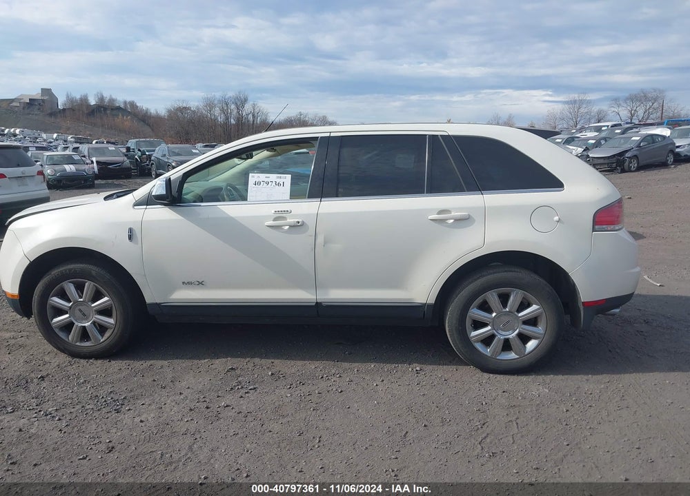 2007 LINCOLN MKX VIN: 2LMDU88C67BJ37732