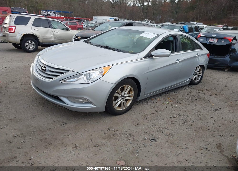 2013 HYUNDAI SONATA GLS VIN: 5NPEB4AC8DH673904