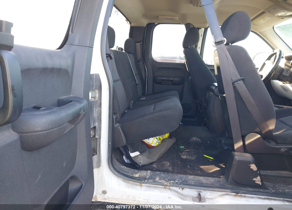 2010 CHEVROLET SILVERADO 1500 LT VIN: 1GCSKSE33AZ246958