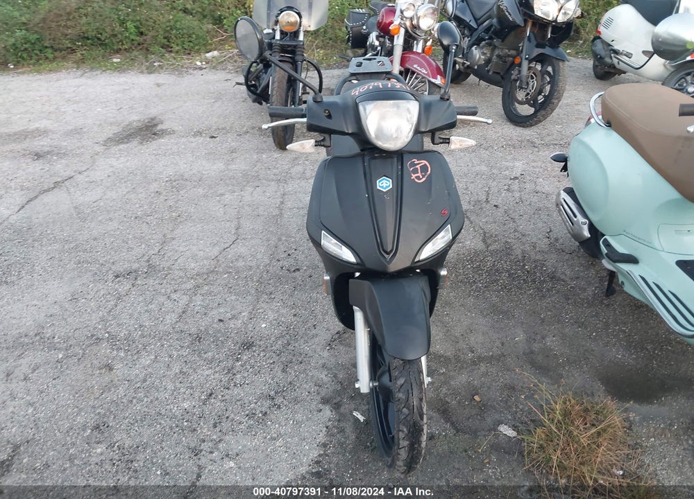 2023 PIAGGIO LIBERTY 50/50 S/50 BACI PERUGINA VIN: ZAPC546B4P7003546