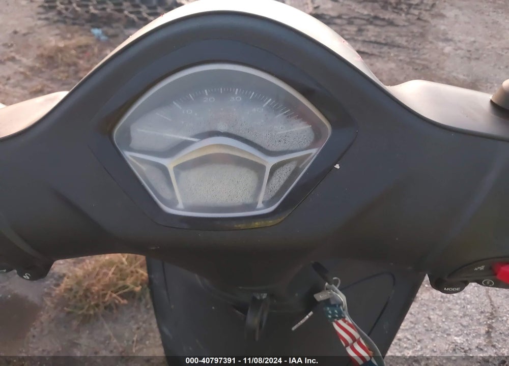 2023 PIAGGIO LIBERTY 50/50 S/50 BACI PERUGINA VIN: ZAPC546B4P7003546