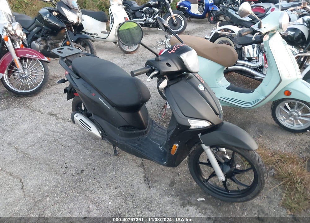2023 PIAGGIO LIBERTY 50/50 S/50 BACI PERUGINA VIN: ZAPC546B4P7003546
