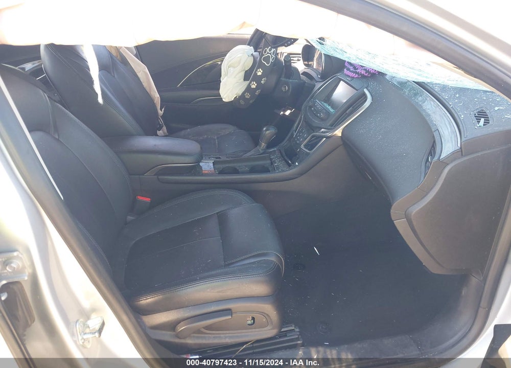 2016 BUICK LACROSSE VIN: 1G4GA5G33GF192610