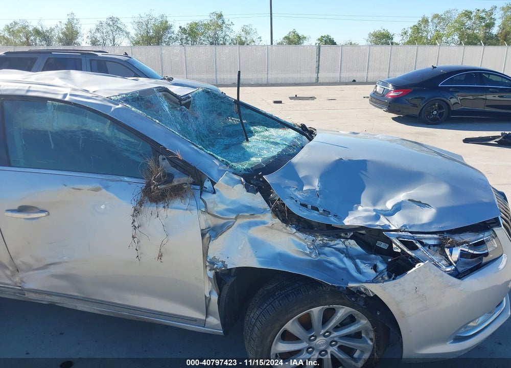 2016 BUICK LACROSSE VIN: 1G4GA5G33GF192610