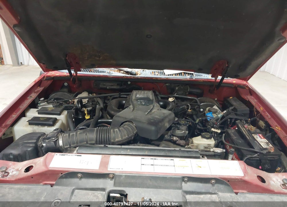 2000 FORD EXPLORER XLT VIN: 1FMZU73E1YUB36360