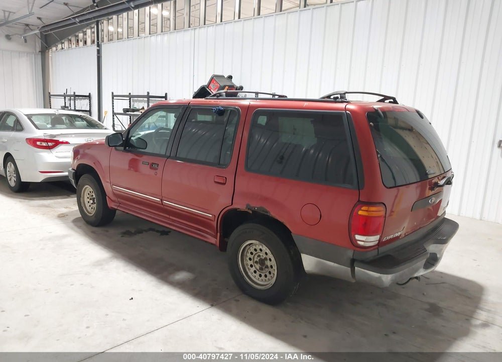 2000 FORD EXPLORER XLT VIN: 1FMZU73E1YUB36360